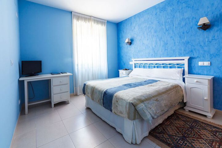 Room 6 of 36