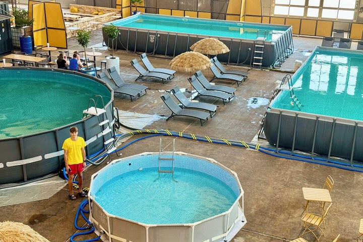 Pool 29 of 51