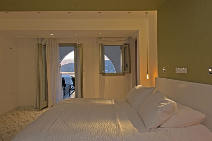 Room 6 of 174