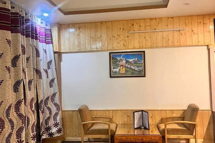 Room 5 of 22