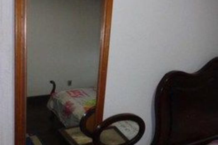 Room 14 of 19