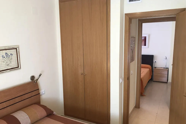 Room 5 of 17