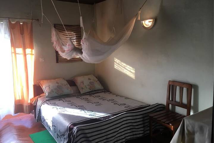 Room 5 of 27