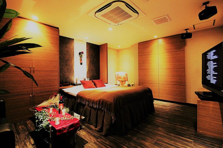 Room 17 of 51