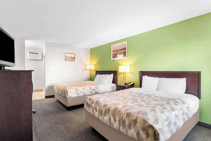 Room 5 of 30