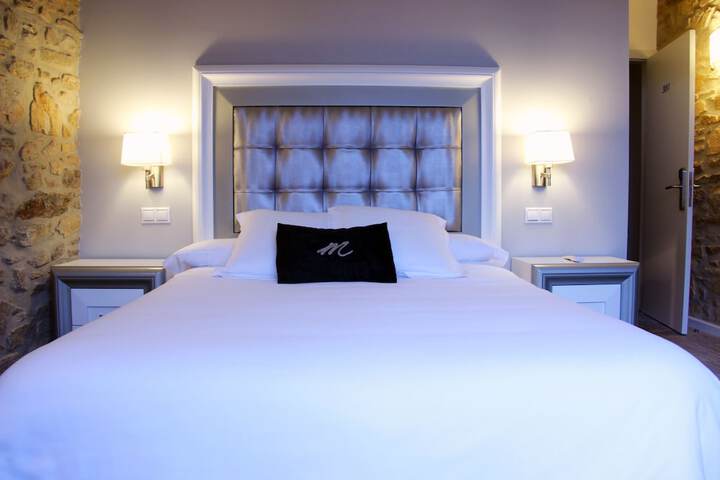 Room 12 of 42