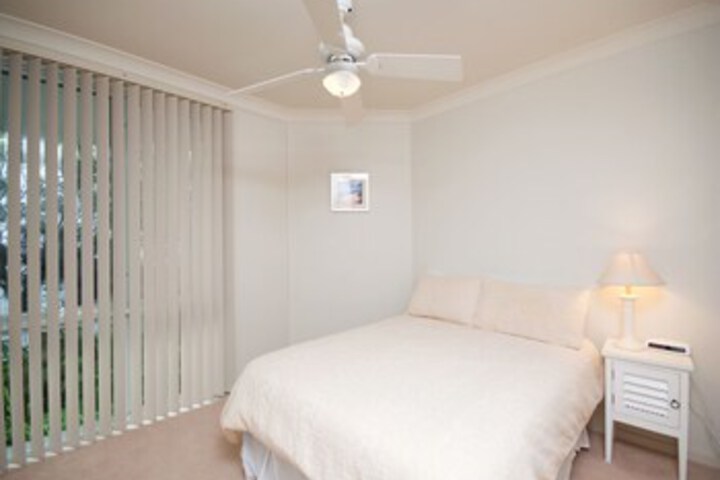 Room 14 of 16