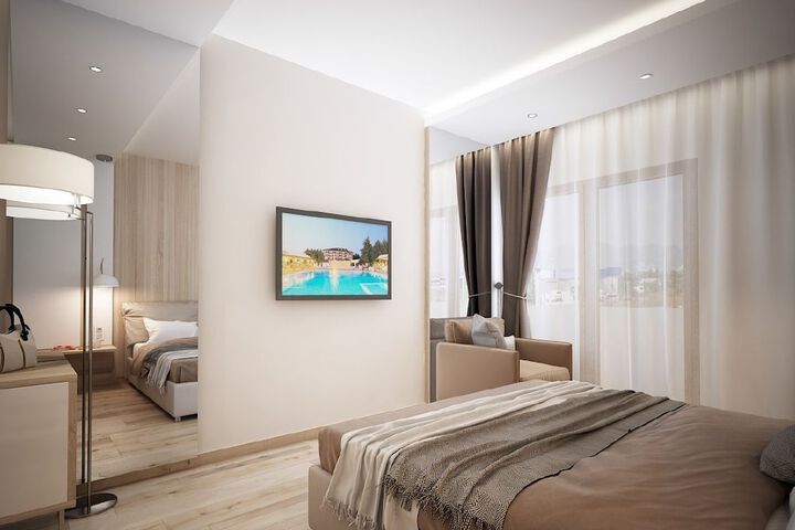Room 14 of 66