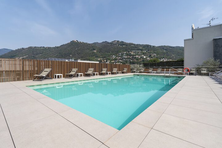 Pool 48 of 52