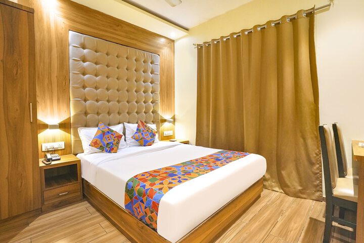 Room 21 of 27