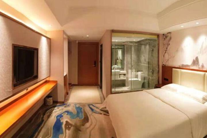 Junyi Select Hotel (Ninger Dongmen Road store)