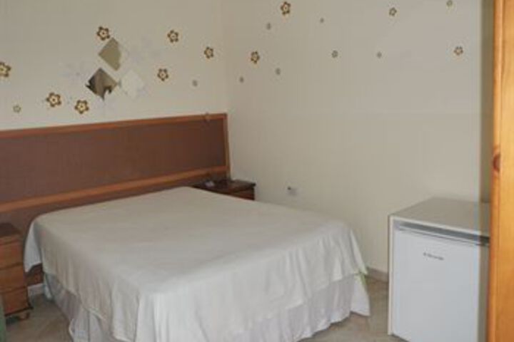 Room 15 of 24