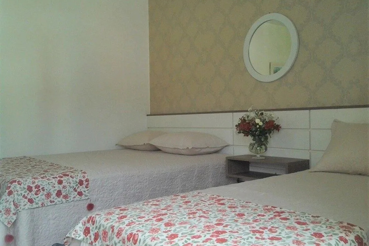 Room 4 of 15