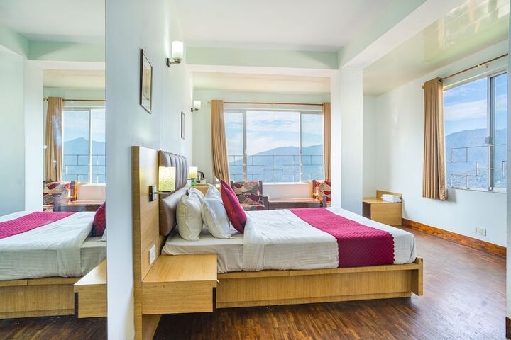 Room 44 of 98