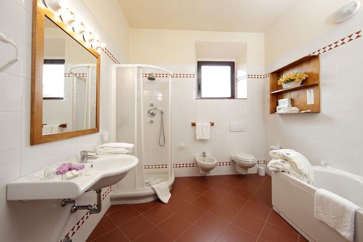 Room 75 of 150