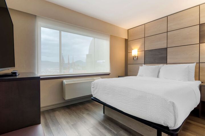 Room 10 of 81