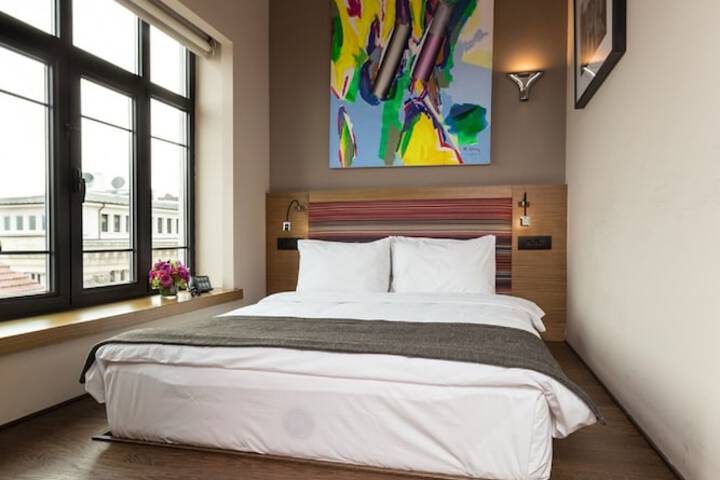 Room 49 of 97