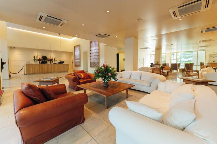 Guest Lobby