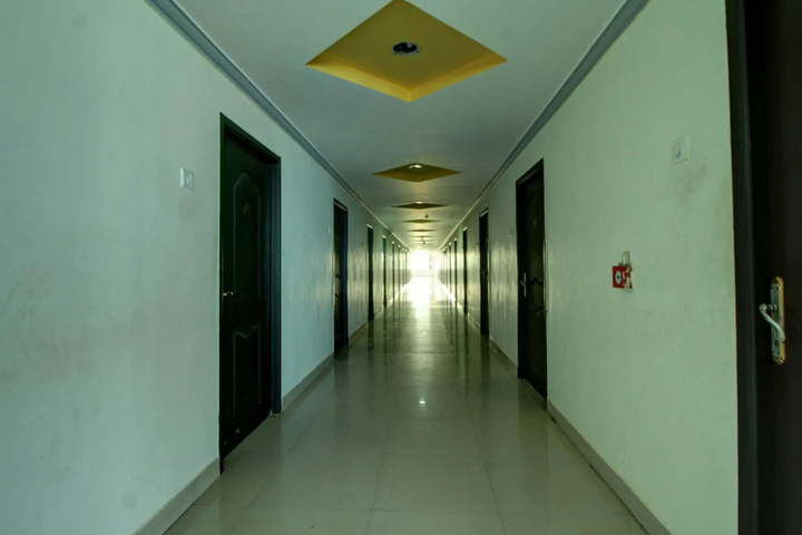 Room 2 of 5