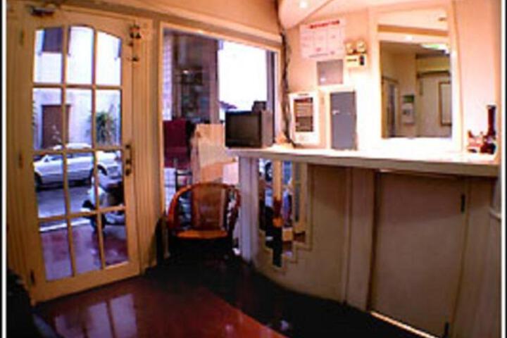 Fengmao Hotel