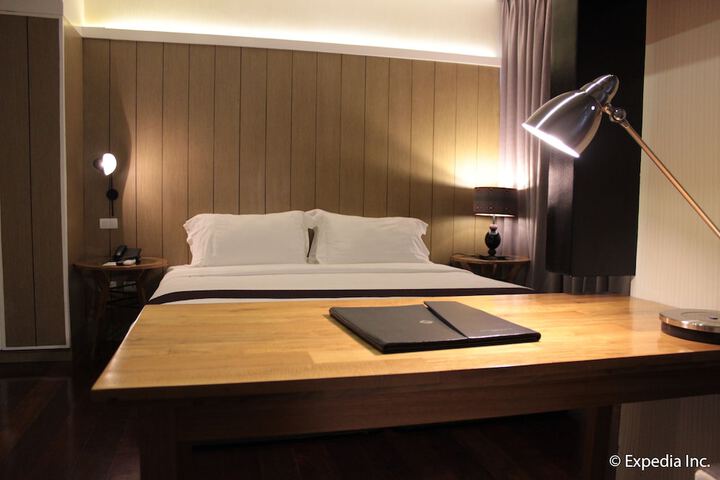Room 13 of 110