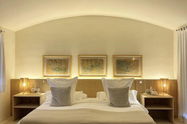 Room 14 of 43