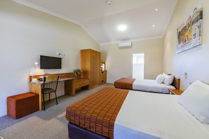 Room 10 of 78