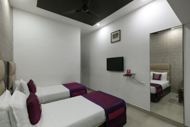 Room 16 of 31