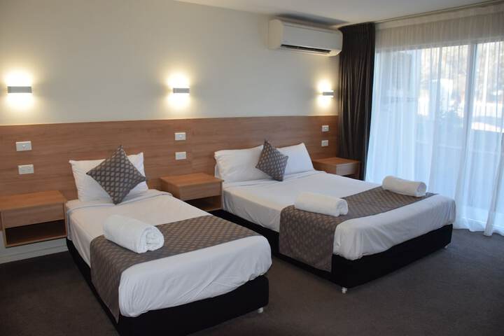 Room 3 of 17