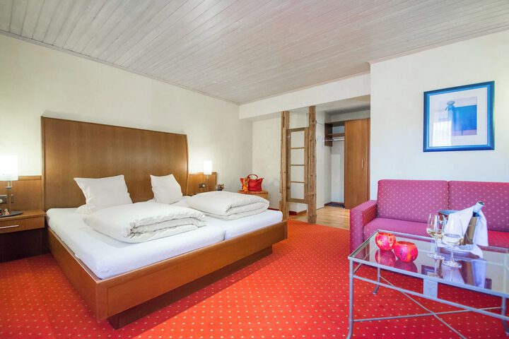 Room 16 of 154