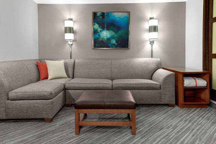2 Double Beds with Sofa Bed (7 of 8)