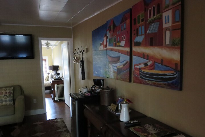 Room 8 of 47