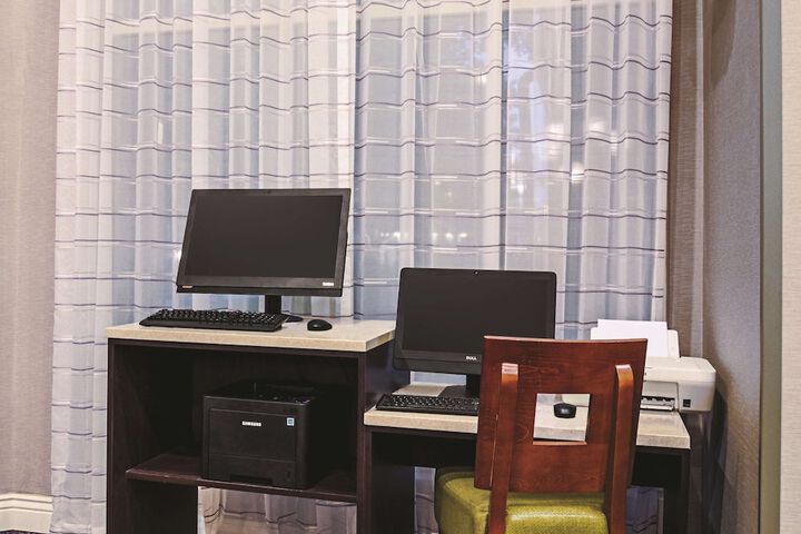 Business Center 44 of 50