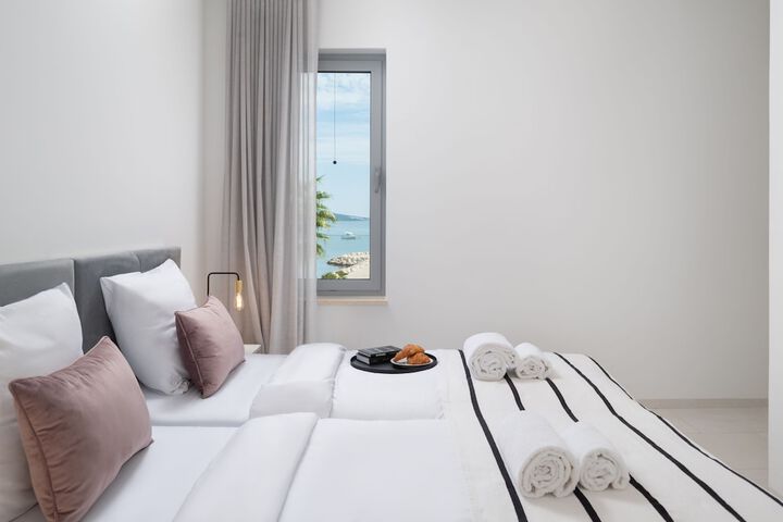 Room 15 of 70