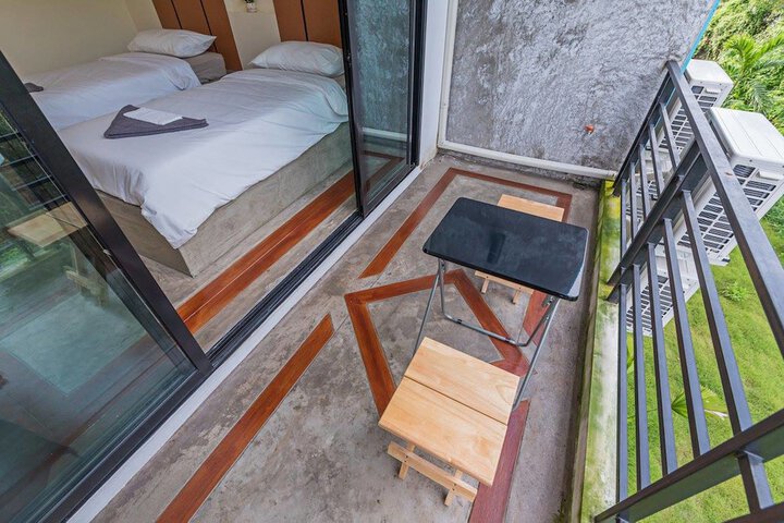 Terrace/Patio 9 of 28