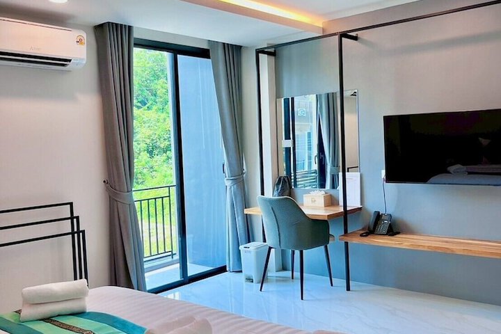 Room 18 of 27