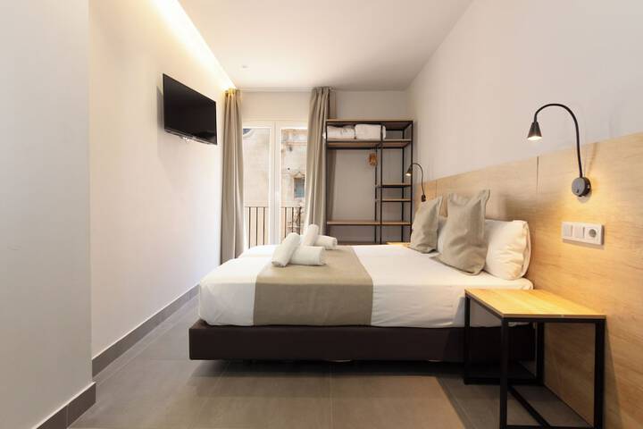 Room 12 of 120