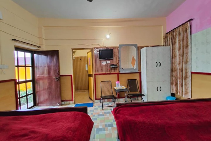 Room 16 of 26