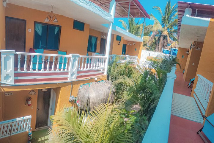 Exterior of Aloha Lina