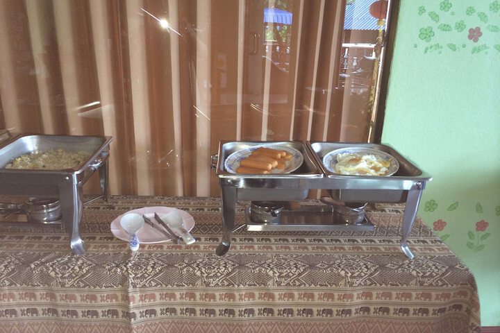 Dining 40 of 82