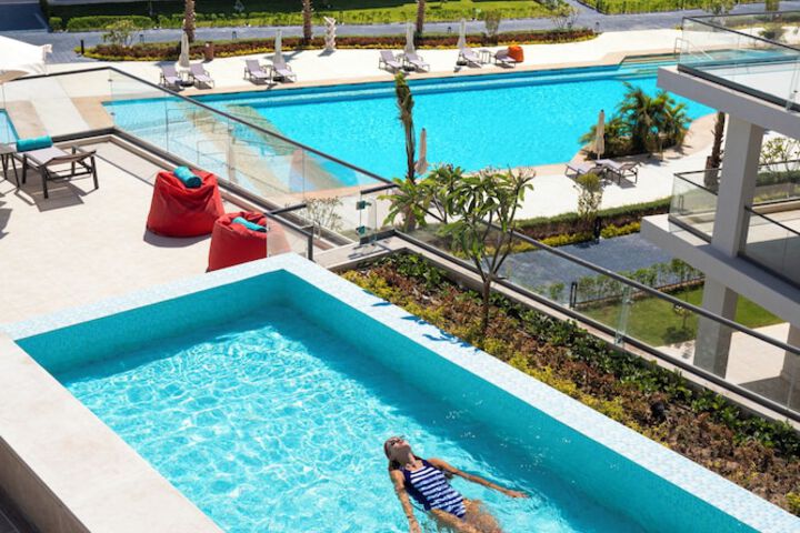 Pool 64 of 95