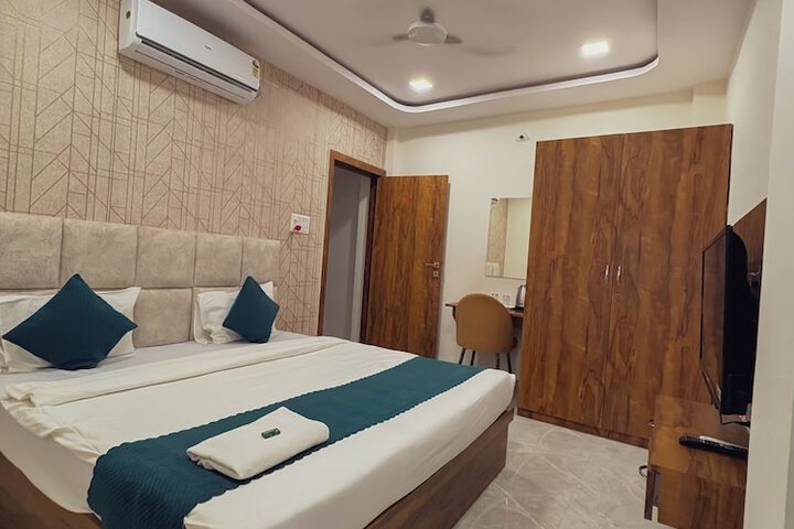 Room 15 of 55