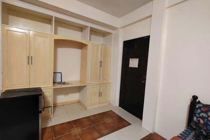 Room 7 of 120
