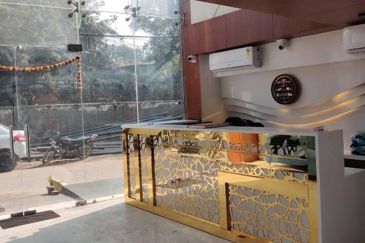 Hotel Interior 7 of 95