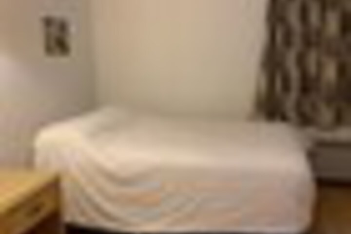 Room 59 of 204