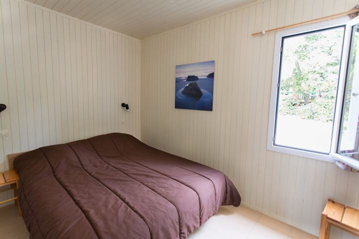 Room 4 of 41