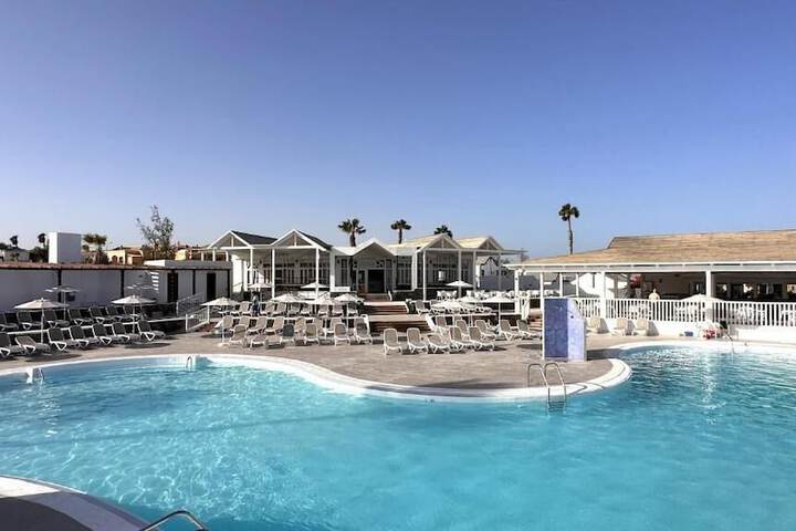 Pool Hotel