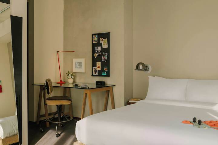 Room 11 of 71