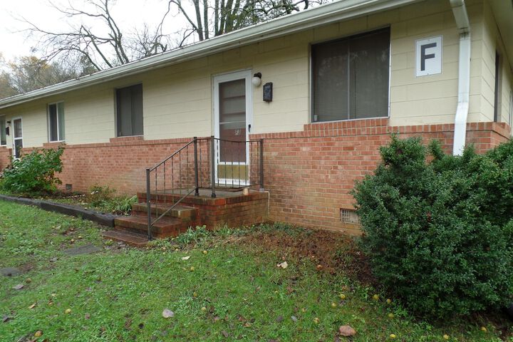 Room 3 of 20