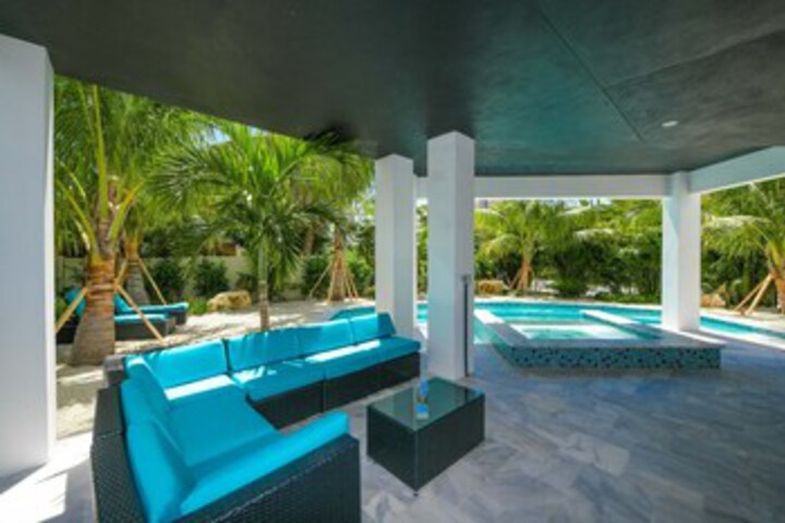 Terrace/Patio 2 of 25